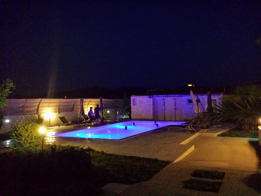 Pavlic Apartments Бетина Экстерьер фото